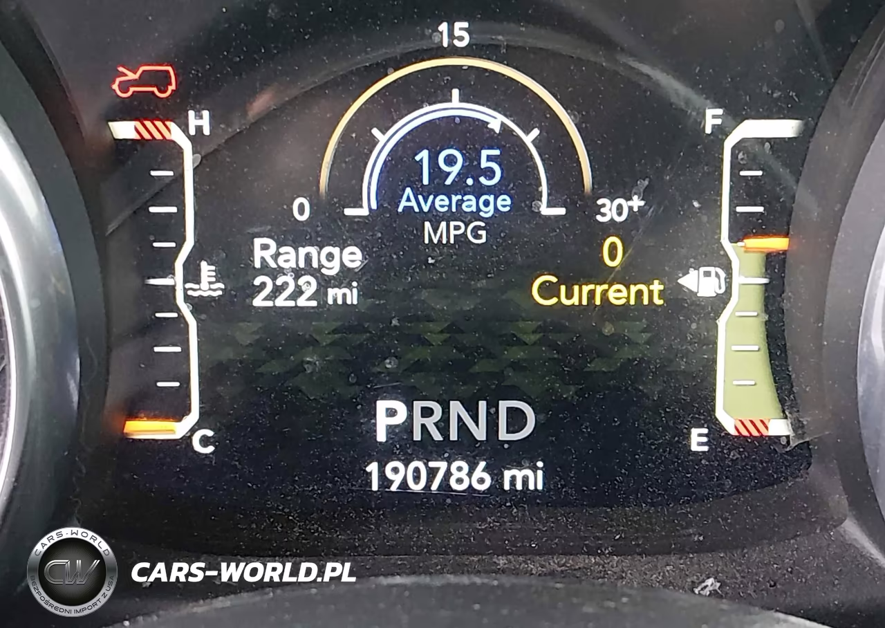 2021 Jeep Wrangler Unlimited Sahara 4X4 VIN:1C4HJXEG8MW550418 - 15
