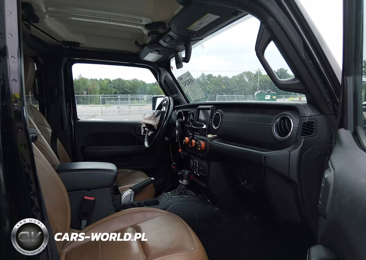 2021 Jeep Wrangler Unlimited Sahara 4X4 VIN:1C4HJXEG8MW550418 - 5