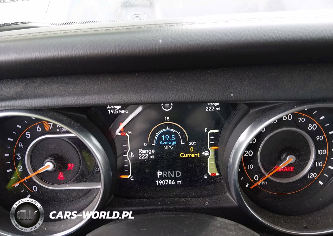 2021 Jeep Wrangler Unlimited Sahara 4X4 VIN:1C4HJXEG8MW550418 - 7