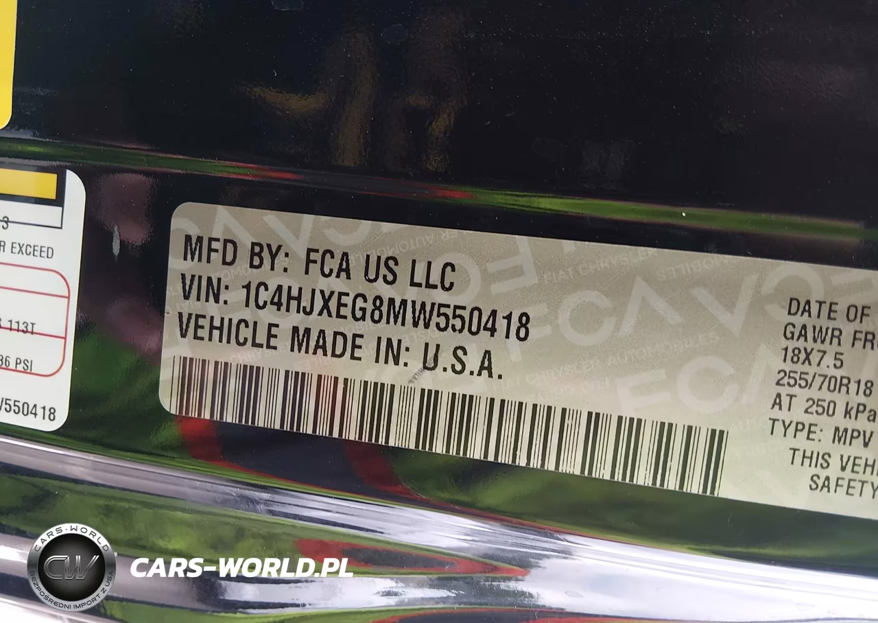 2021 Jeep Wrangler Unlimited Sahara 4X4 VIN:1C4HJXEG8MW550418 - 9