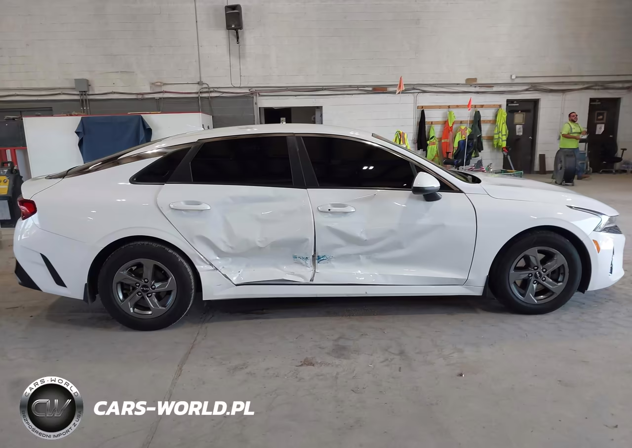 2022 Kia K5 Lxs VIN:5XXG14J2XNG128335 - 13