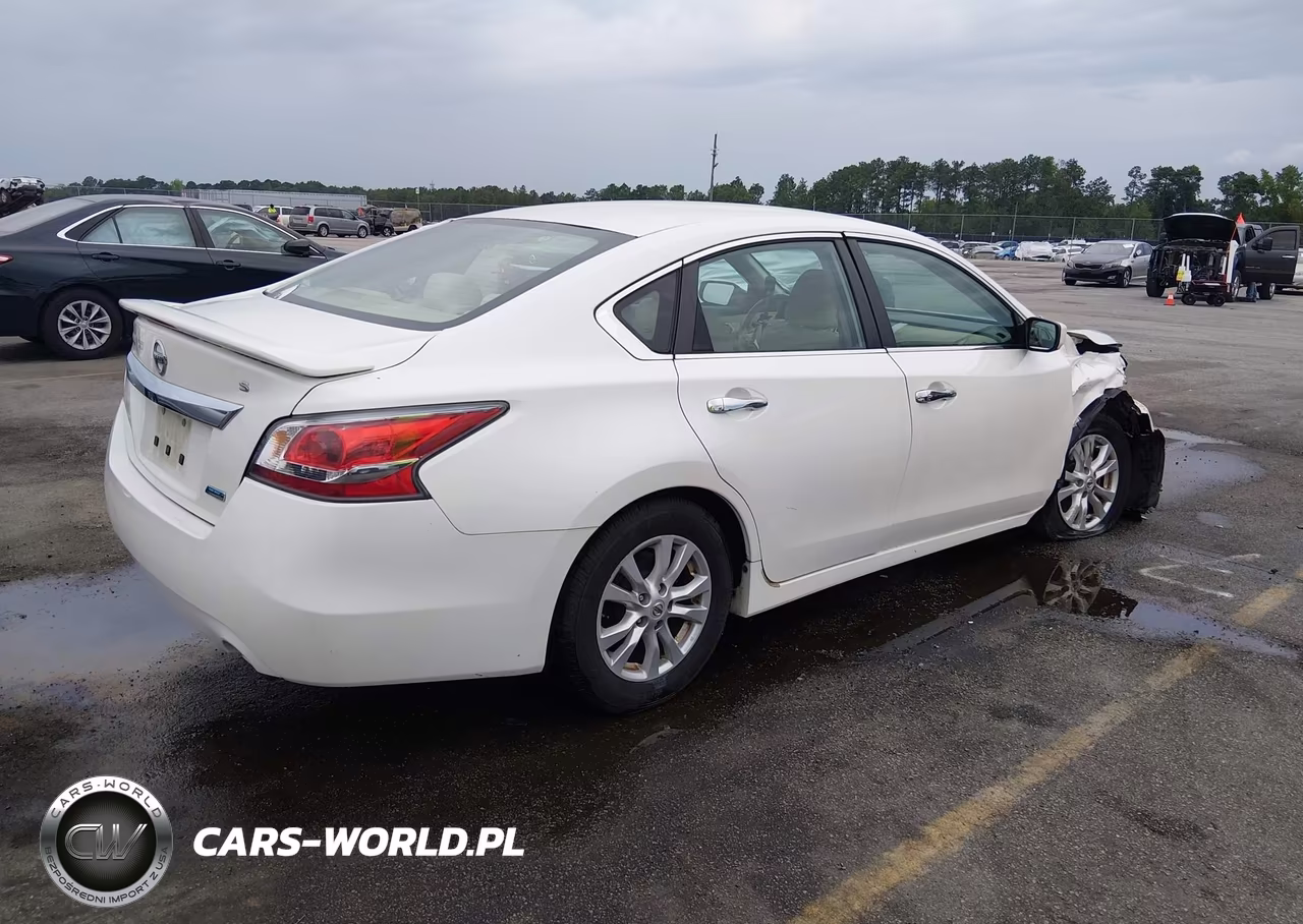 2014 Nissan Altima 2.5 S VIN:1N4AL3AP6EC281158 - 4