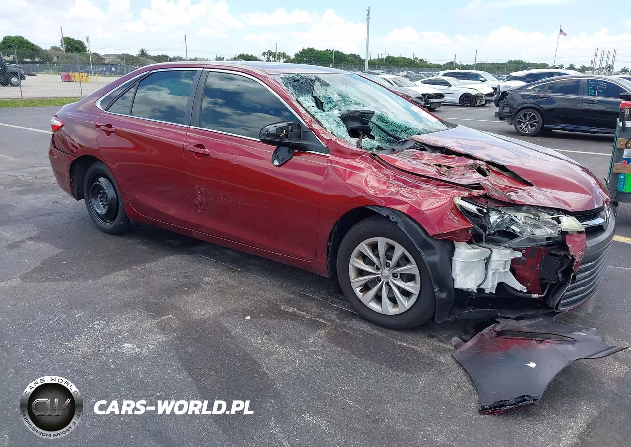 2015 Toyota Camry Le