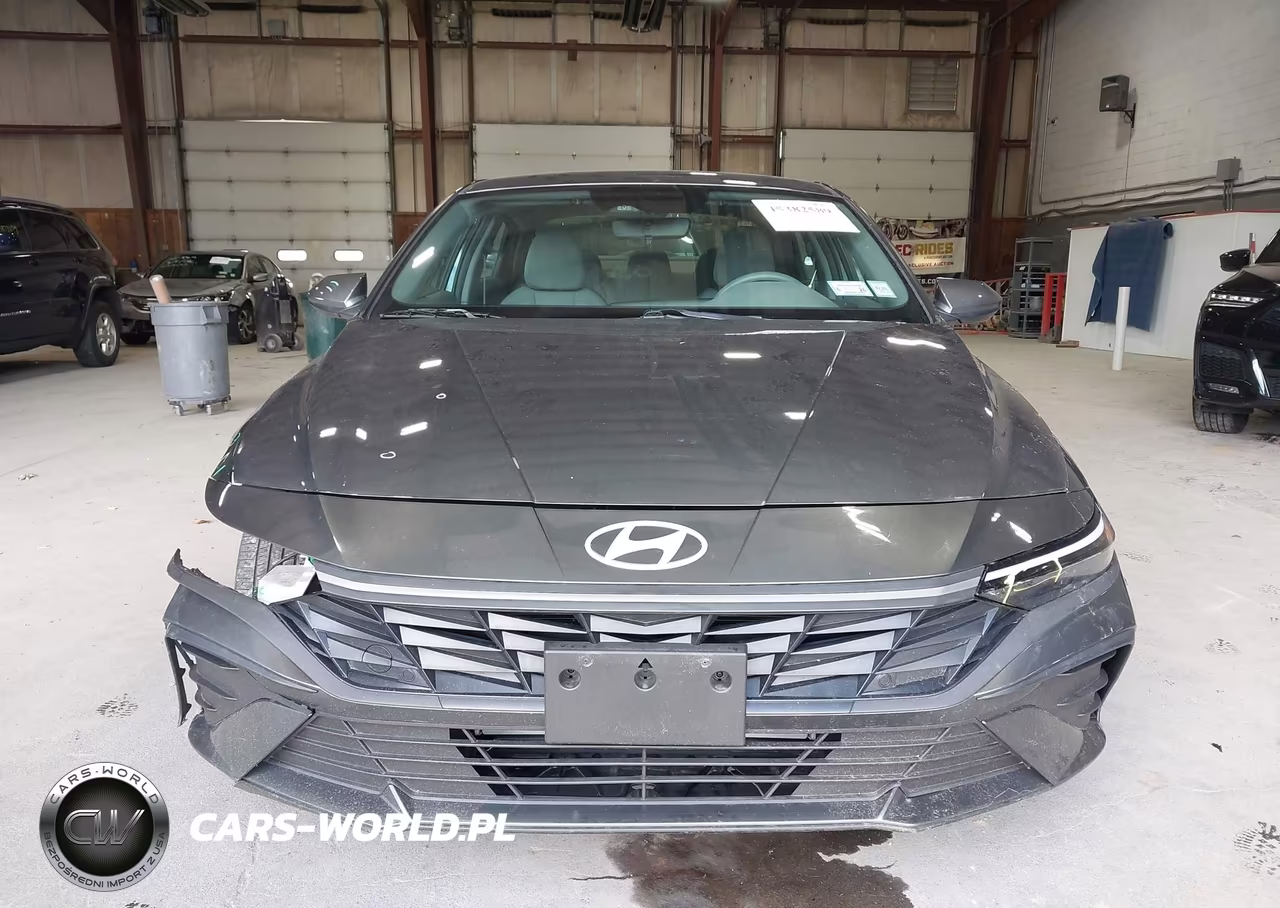 2025 Hyundai Elantra Se VIN:KMHLL4DG8SU951864 - 13