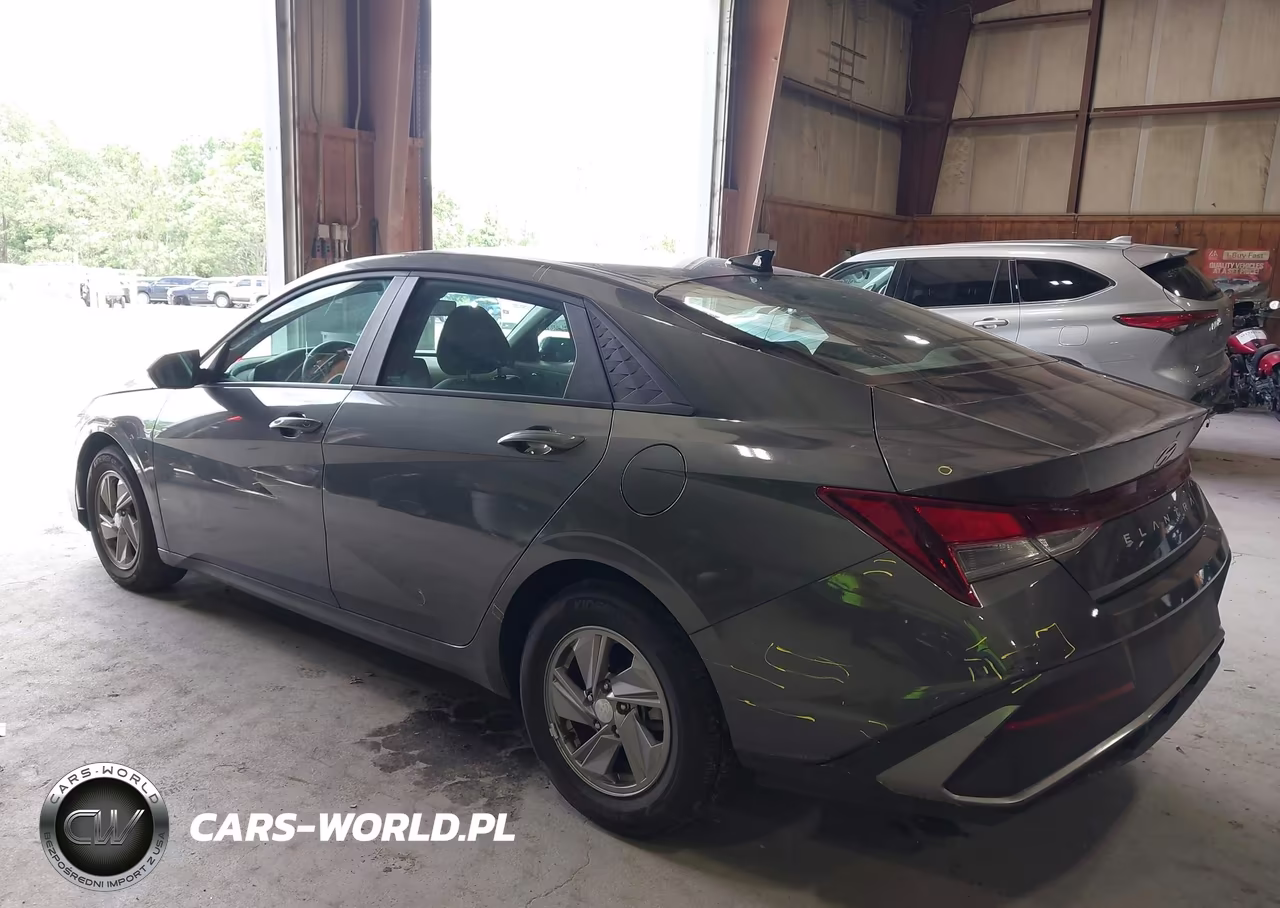2025 Hyundai Elantra Se VIN:KMHLL4DG8SU951864 - 3