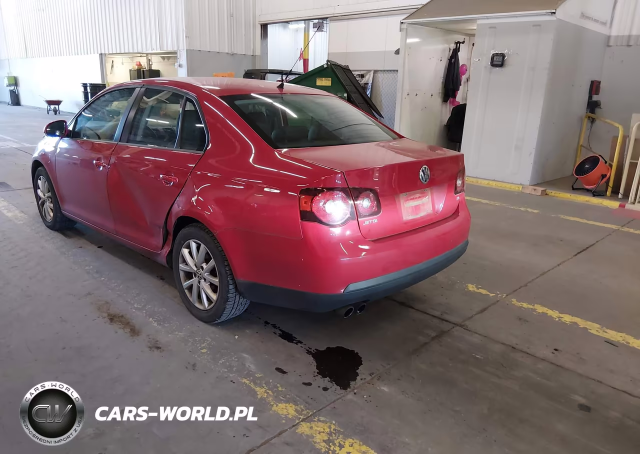 2010 Volkswagen Jetta Limited Edition VIN:3VWRZ7AJ1AM157612 - 3