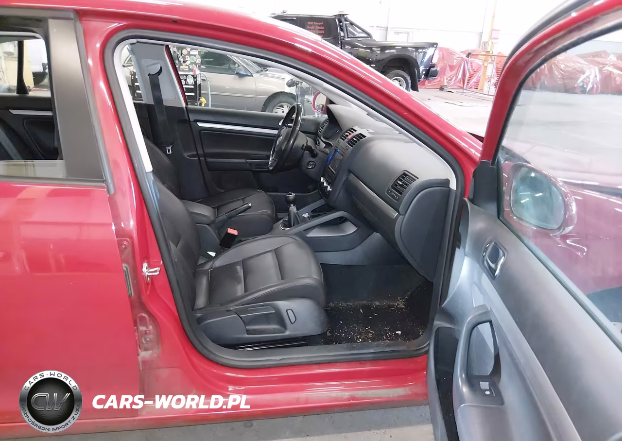 2010 Volkswagen Jetta Limited Edition VIN:3VWRZ7AJ1AM157612 - 5