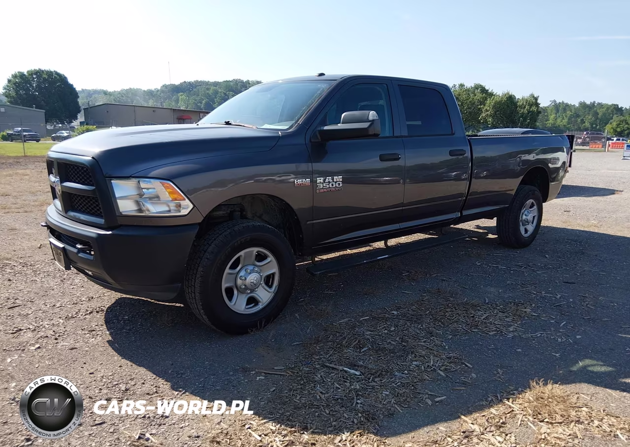 2018 Ram 3500 Tradesman 4X4 8' Box VIN:3C63R3GT9JG304842 - 2