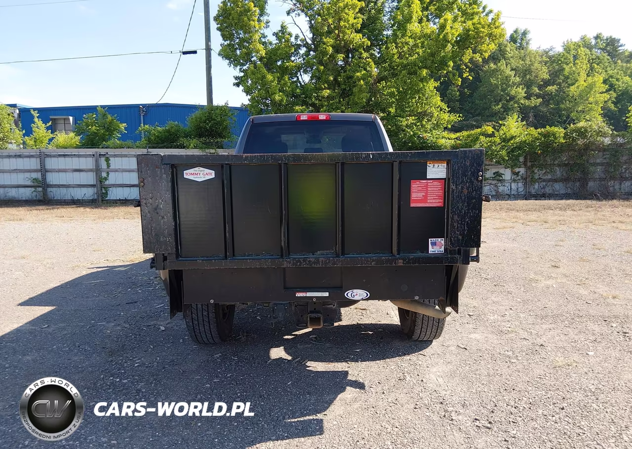 2018 Ram 3500 Tradesman 4X4 8' Box VIN:3C63R3GT9JG304842 - 21