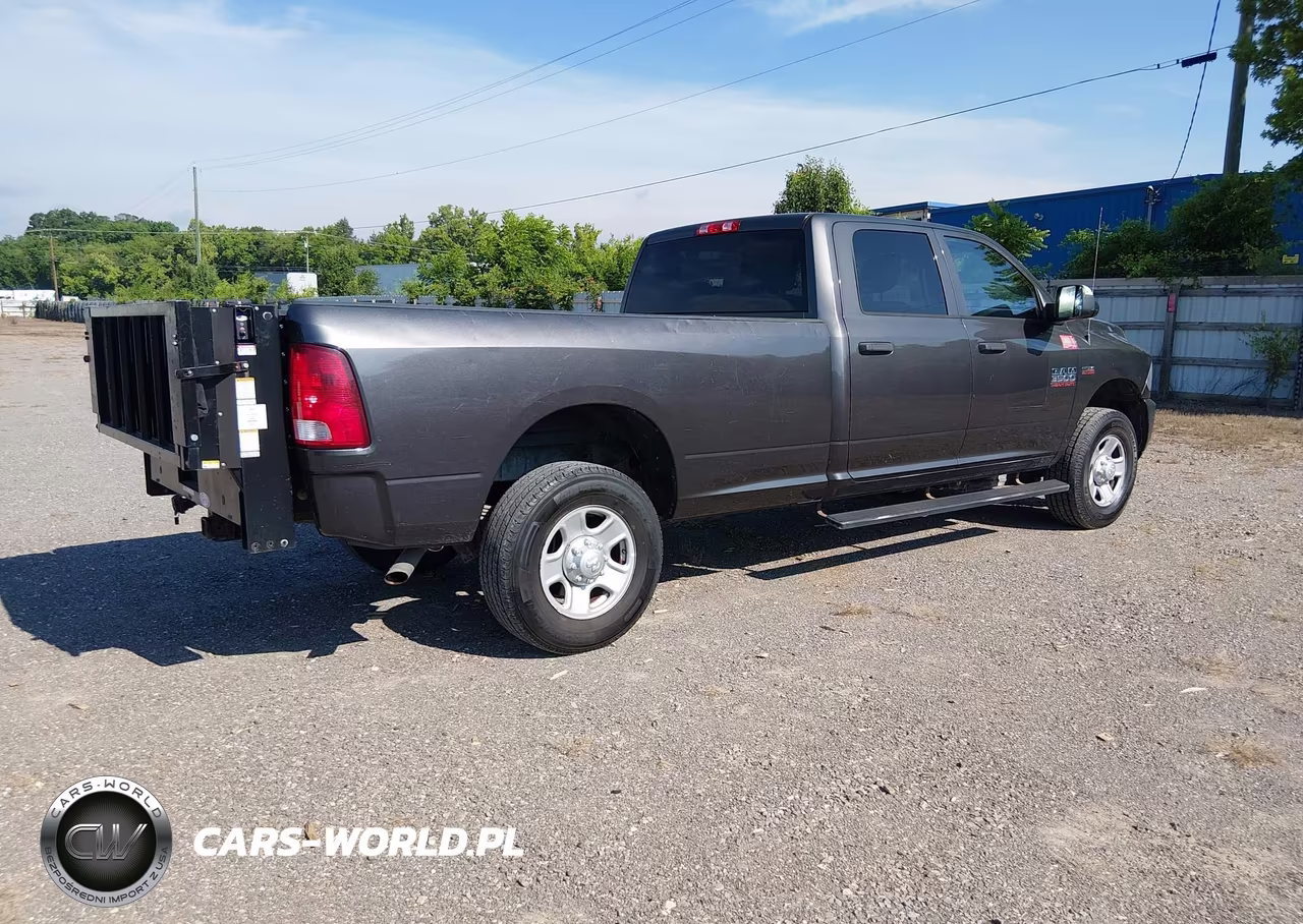 2018 Ram 3500 Tradesman 4X4 8' Box VIN:3C63R3GT9JG304842 - 4