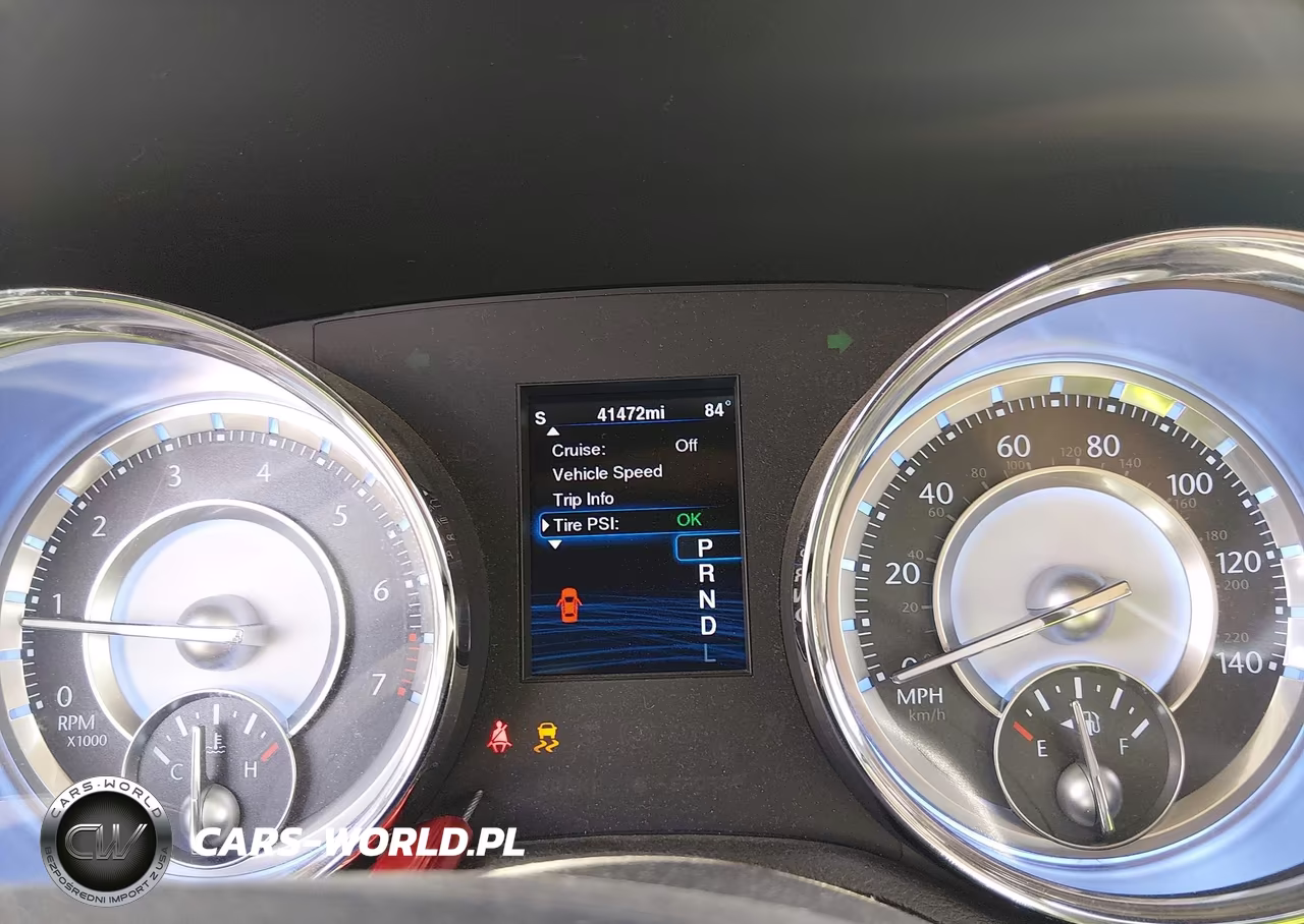 2014 Chrysler 300 VIN:2C3CCAAG1EH378972 - 7