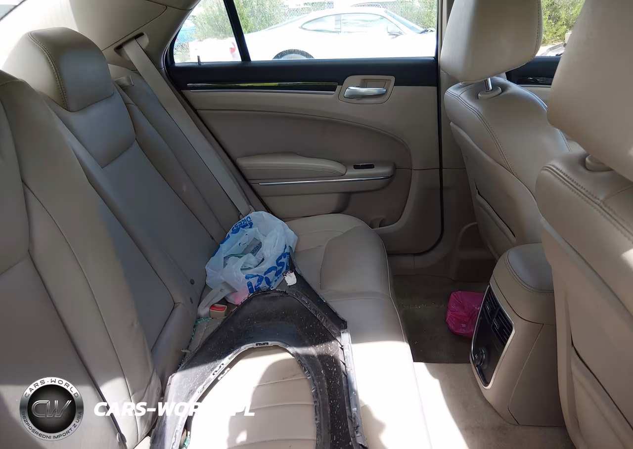 2014 Chrysler 300 VIN:2C3CCAAG1EH378972 - 8