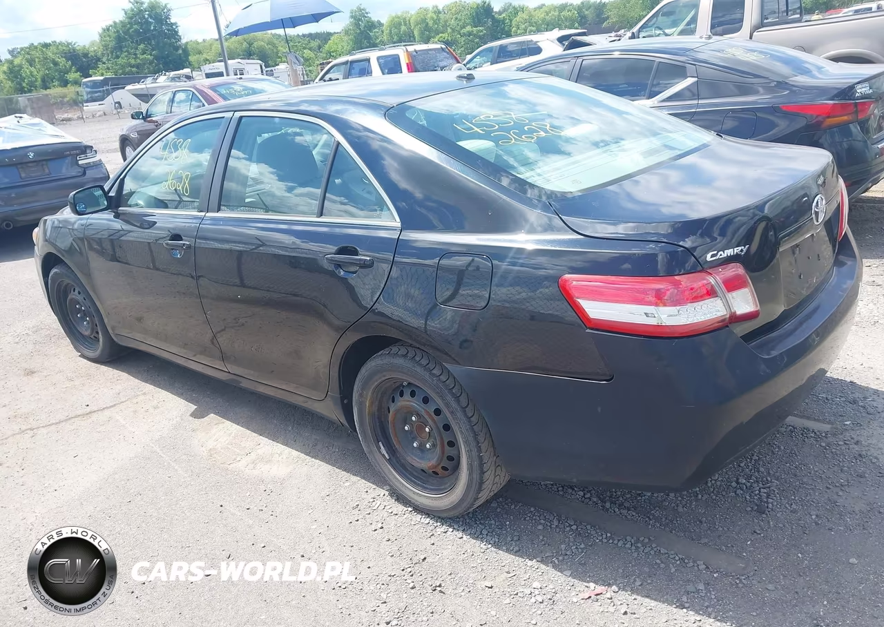 2010 Toyota Camry Le VIN:4T1BF3EK0AU085429 - 3