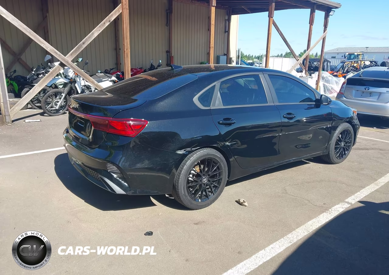 2023 Kia Forte Lxs VIN:3KPF24AD8PE508506 - 4