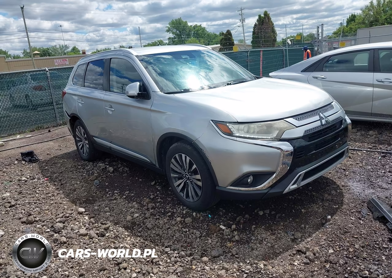 2020 Mitsubishi Outlander Sel 2.4 – zdjęcie 1 z 17