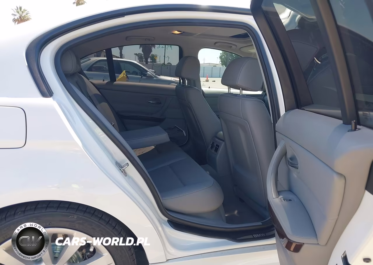 2011 BMW 328I VIN:WBAPH5C58BF093116 - 8