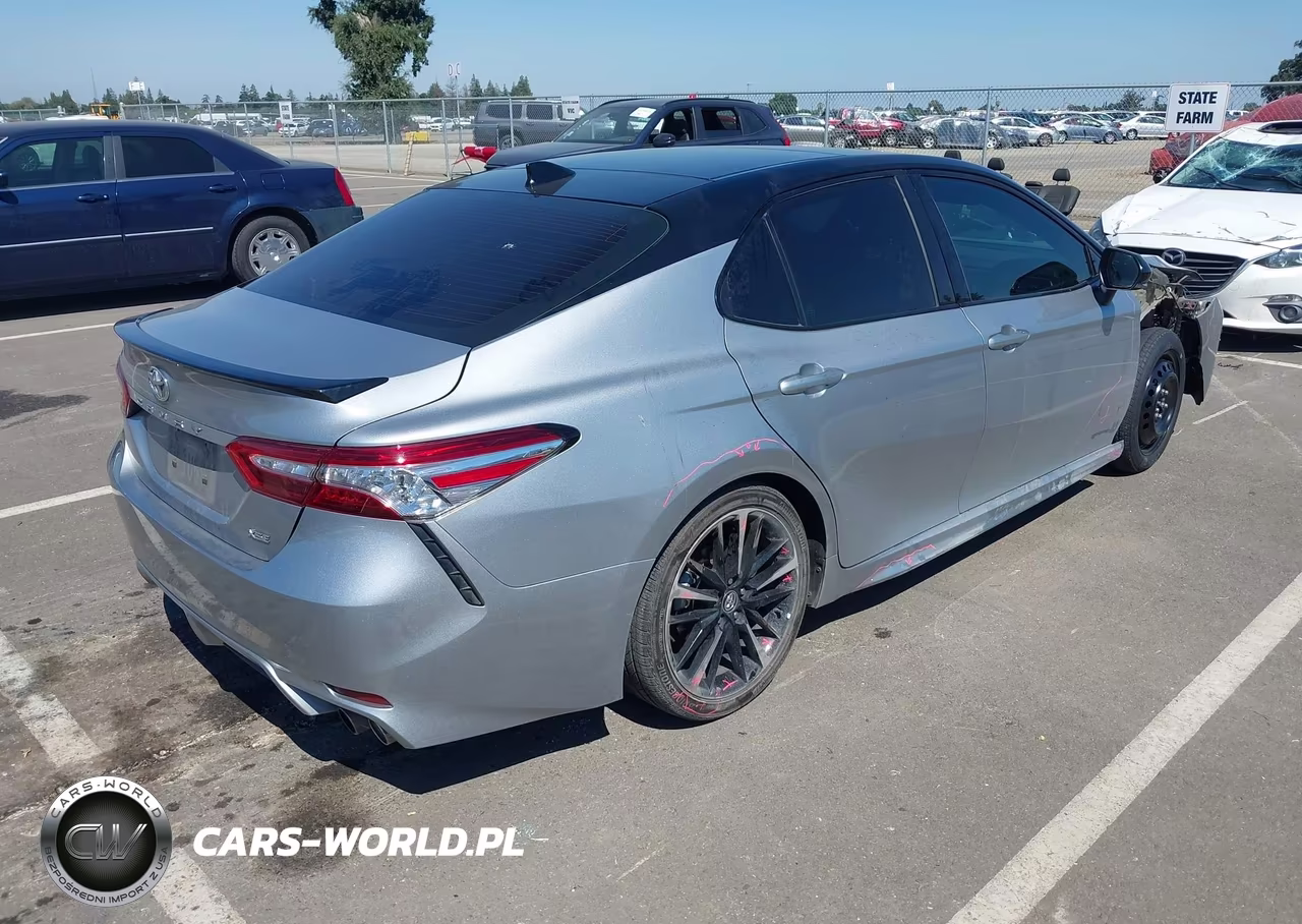 2020 Toyota Camry Xse VIN:4T1K61AK5LU347281 - 4