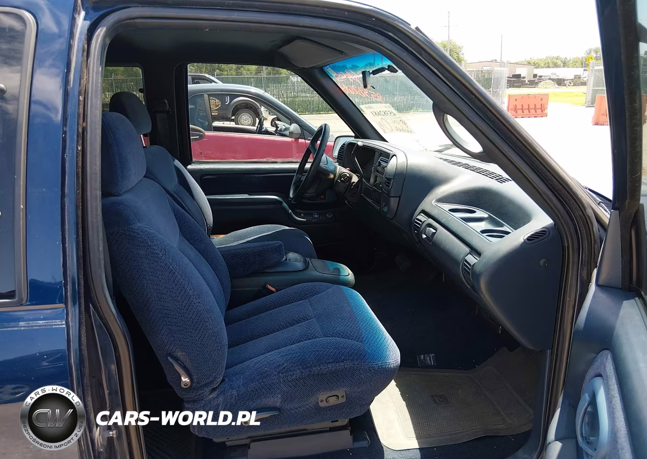 1996 Chevrolet Gmt-400 C1500 VIN:1GCEC19M8TE242809 - 5