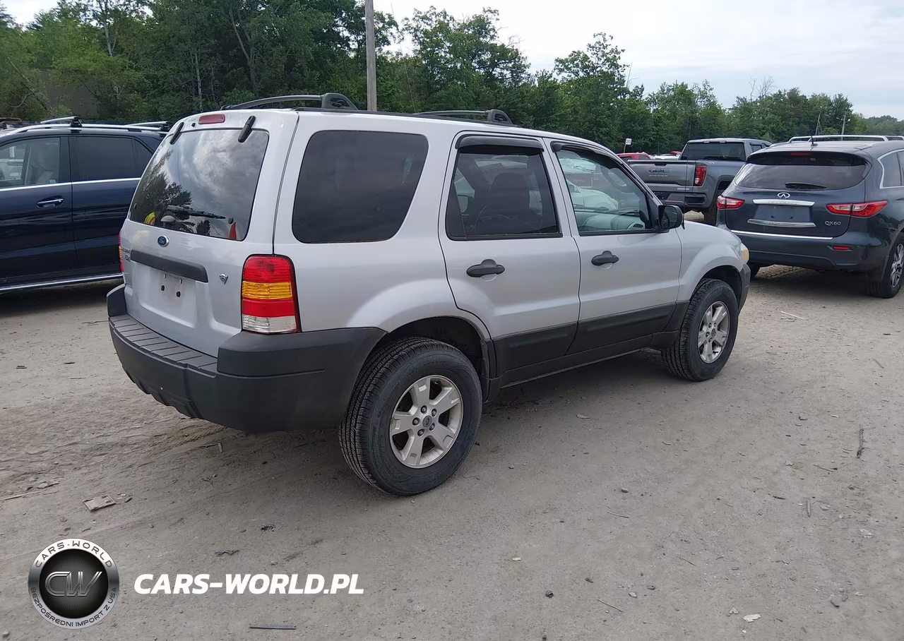 2007 Ford Escape Xlt-Xlt Sport VIN:1FMYU93187KB37438 - 4