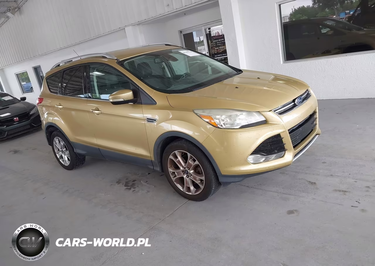 2015 Ford Escape Titanium – zdjęcie 1 z 11