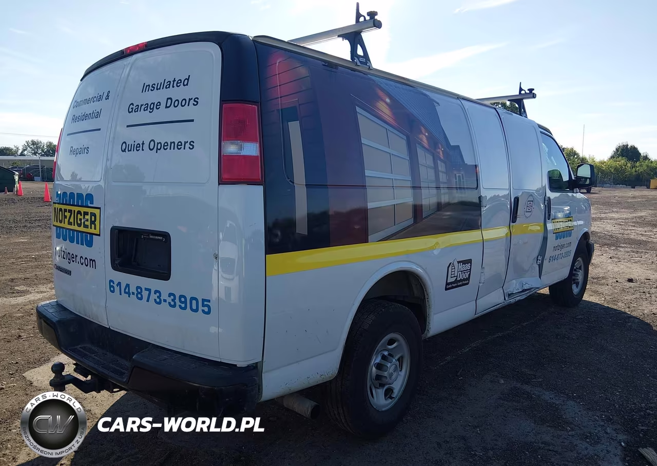 2019 Chevrolet Express 3500 Work Van VIN:1GCZGHFG4K1245564 - 4