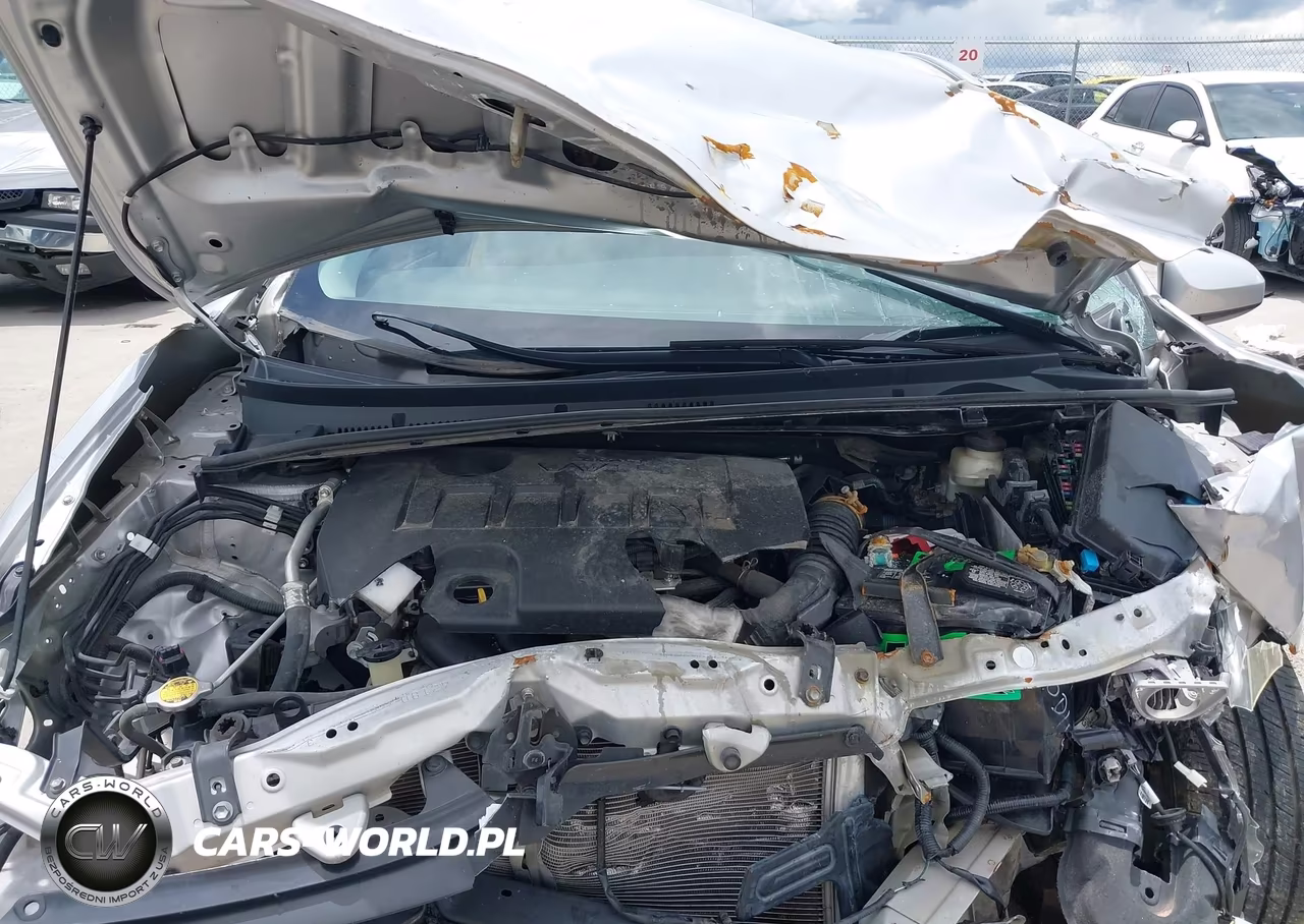 2016 Toyota Corolla Le VIN:5YFBURHE1GP533573 - 10