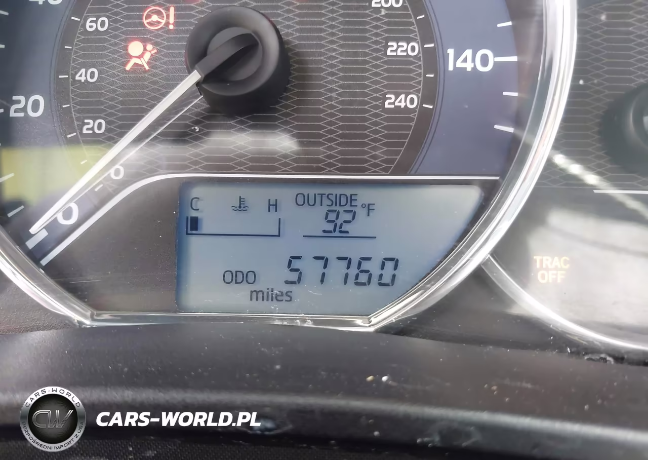 2016 Toyota Corolla Le VIN:5YFBURHE1GP533573 - 16