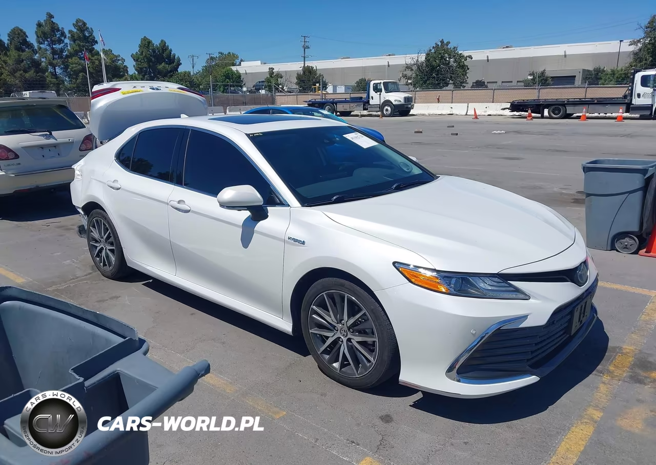 2021 Toyota Camry Xle Hybrid – zdjęcie 1 z 17