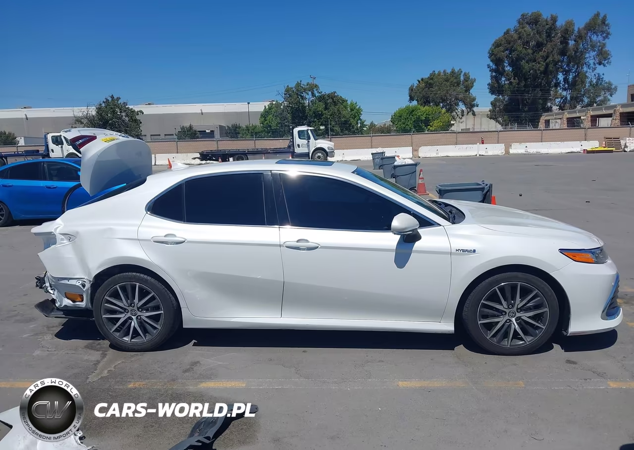 2021 Toyota Camry Xle Hybrid VIN:4T1F31AK5MU561151 - 14