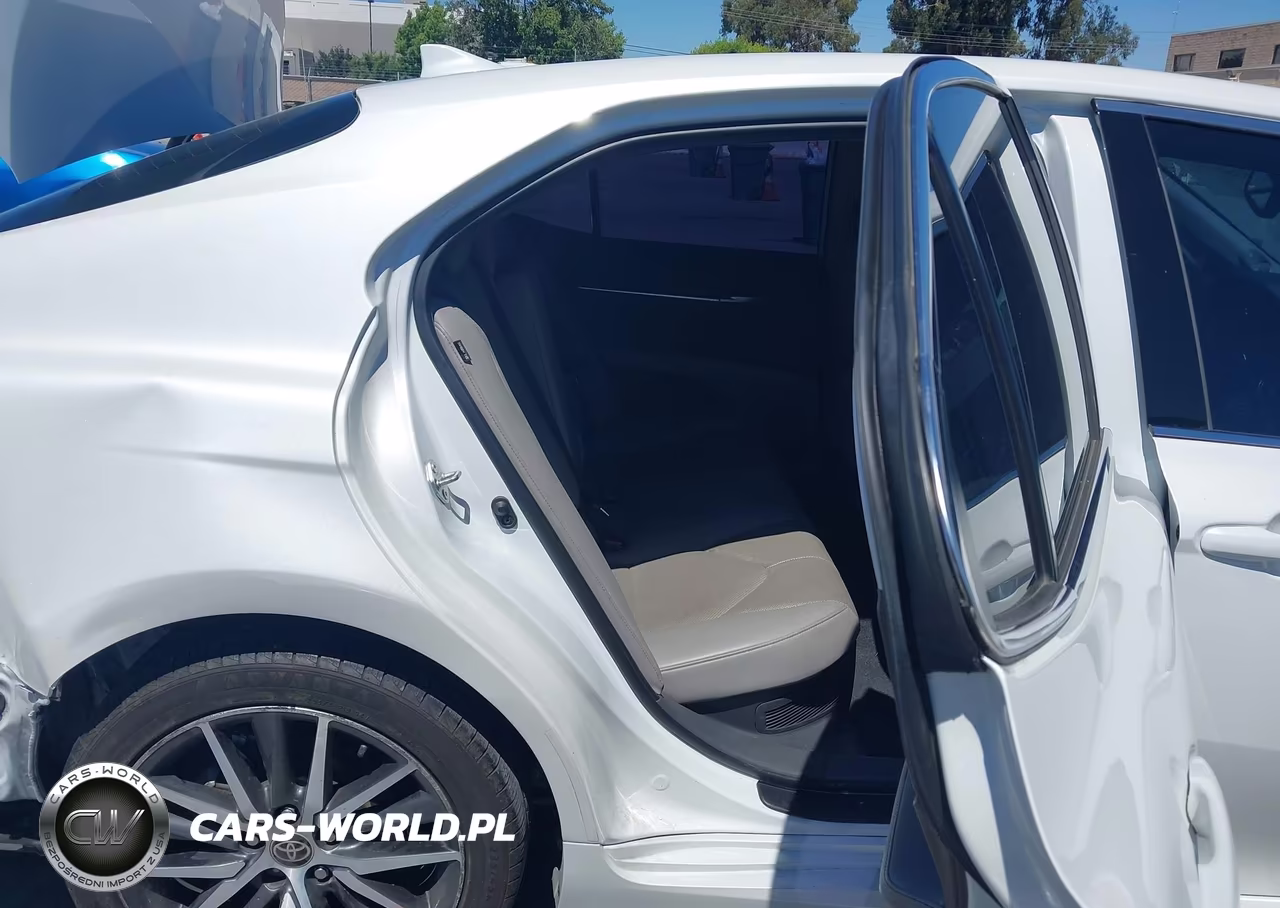 2021 Toyota Camry Xle Hybrid VIN:4T1F31AK5MU561151 - 8
