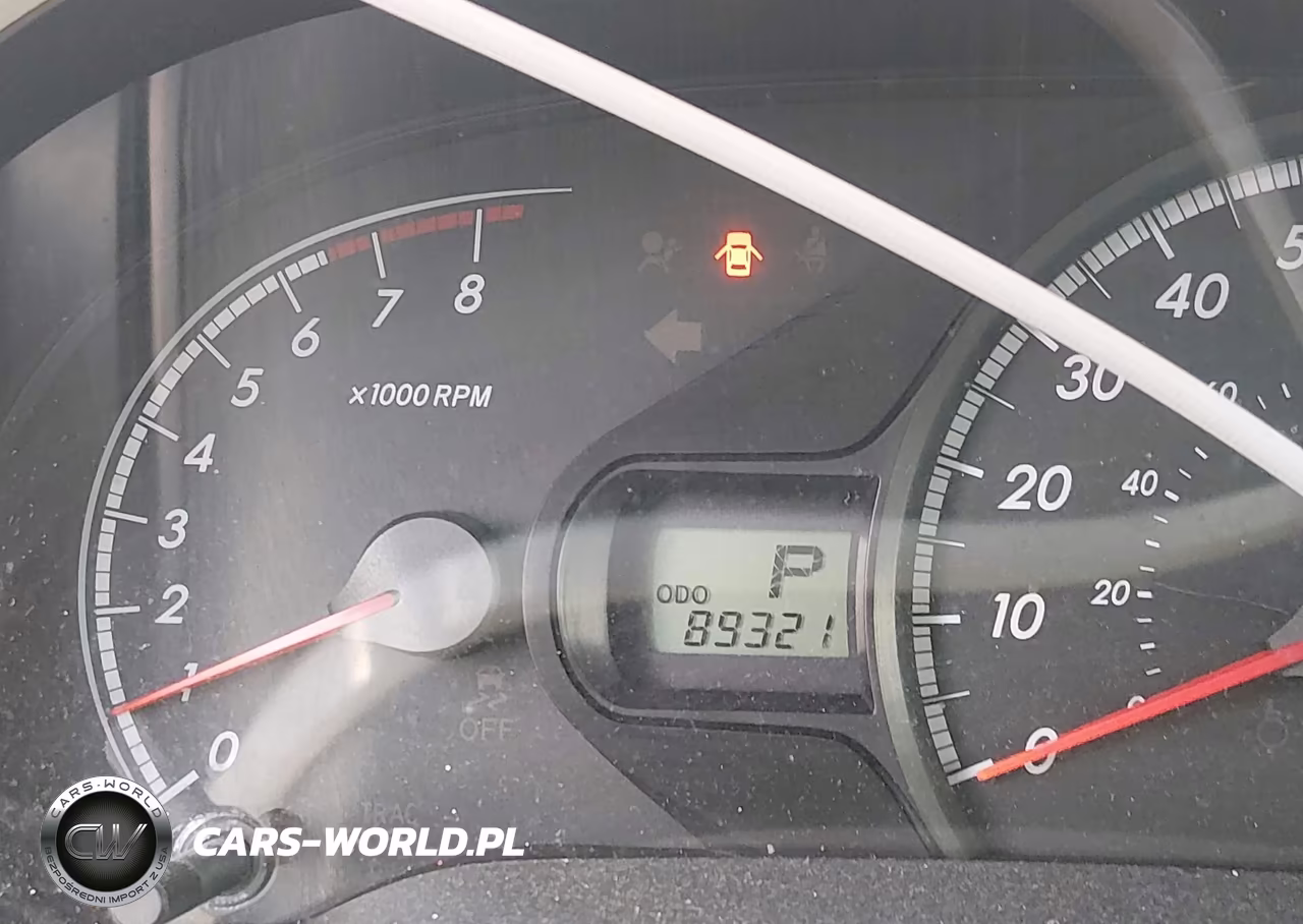 2011 Toyota Sienna Le V6 VIN:5TDKK3DC6BS171019 - 15