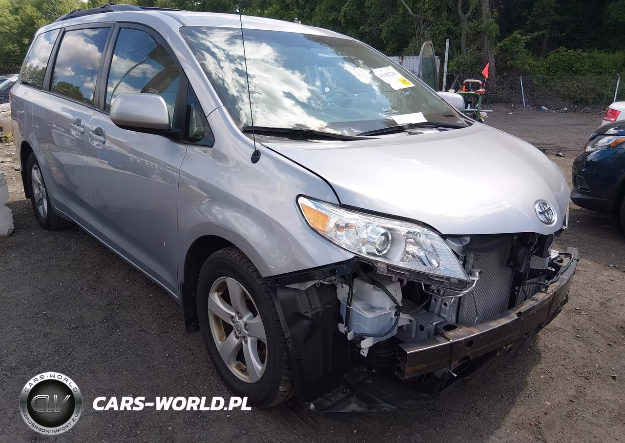 2011 Toyota Sienna Le V6 VIN:5TDKK3DC6BS171019 - 6