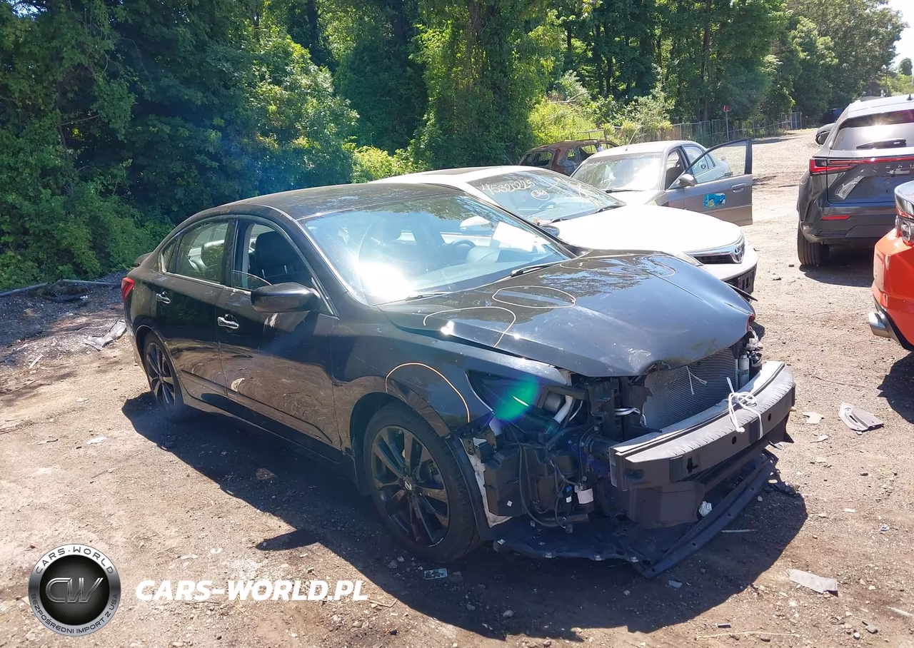 2017 Nissan Altima 2.5 Sr – zdjęcie 1 z 12