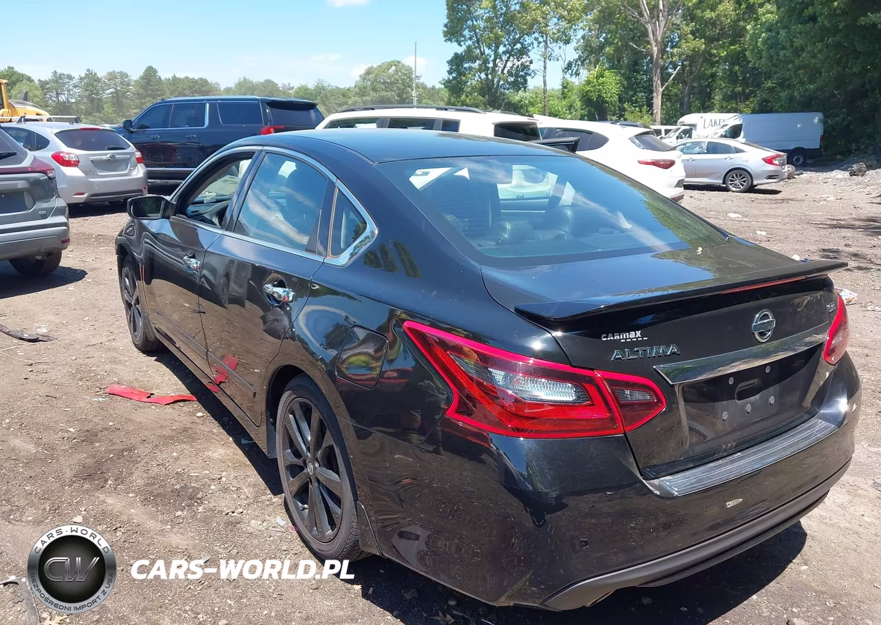 2017 Nissan Altima 2.5 Sr VIN:1N4AL3AP9HC238552 - 3