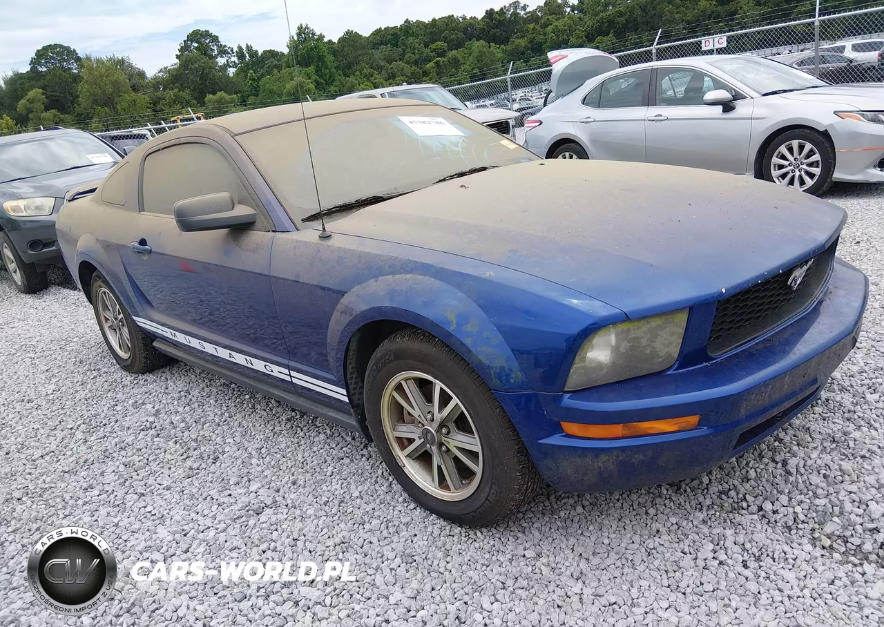 2005 Ford Mustang V6 Deluxe-V6 Premium