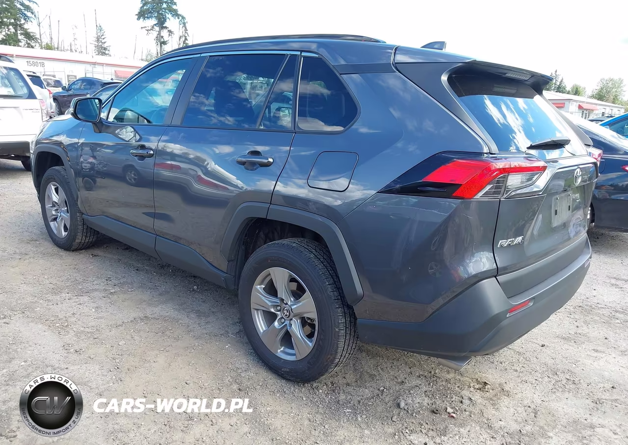 2025 Toyota Rav4 Xle VIN:2T3P1RFV5SW554099 - 3