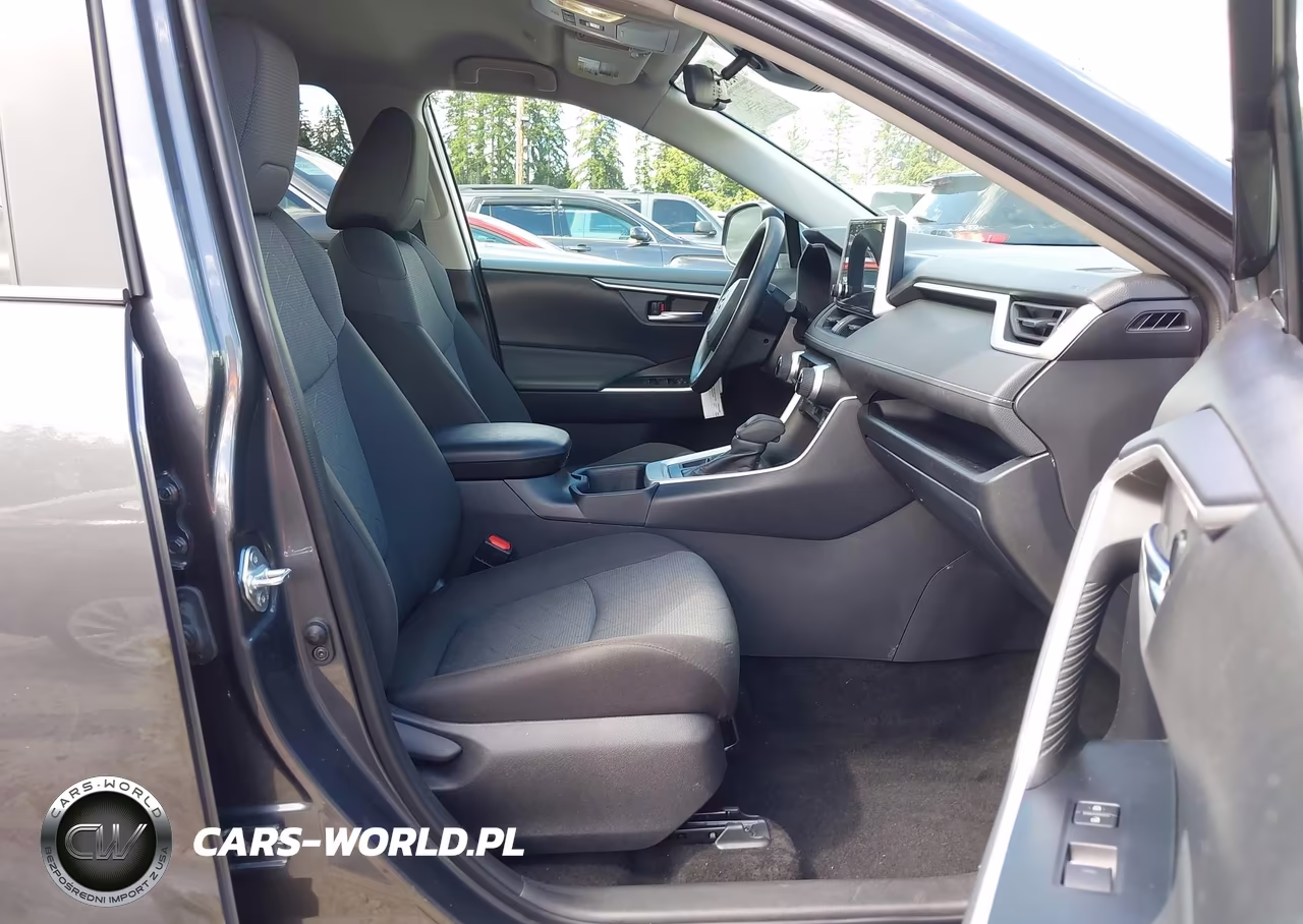 2025 Toyota Rav4 Xle VIN:2T3P1RFV5SW554099 - 5