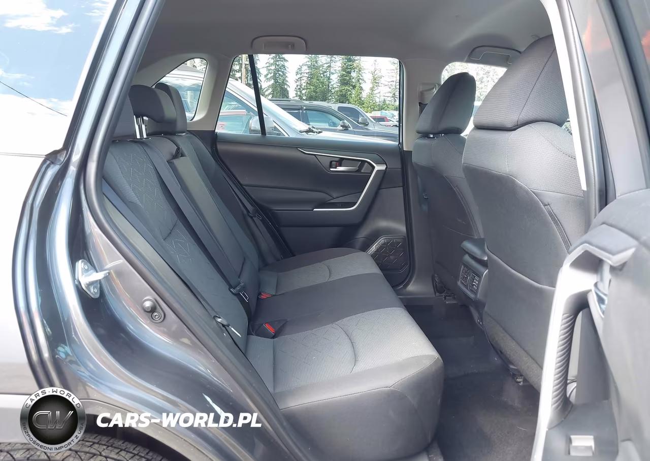 2025 Toyota Rav4 Xle VIN:2T3P1RFV5SW554099 - 8