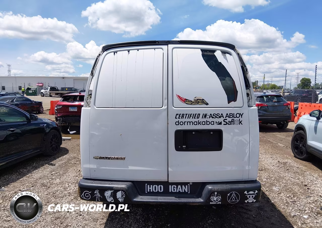 2017 Chevrolet Express 2500 Work Van VIN:1GCWGAF10H1340931 - 16