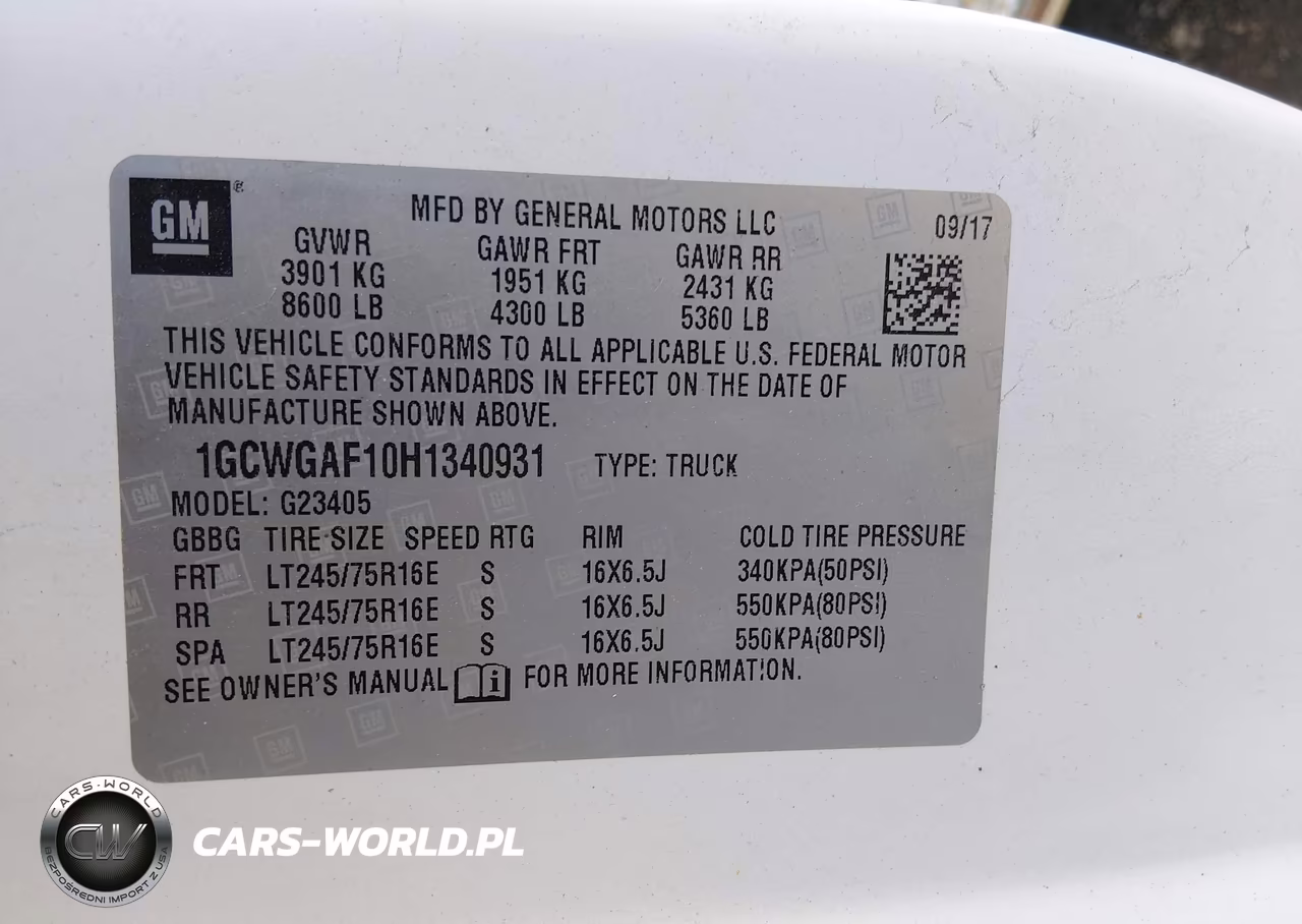 2017 Chevrolet Express 2500 Work Van VIN:1GCWGAF10H1340931 - 9
