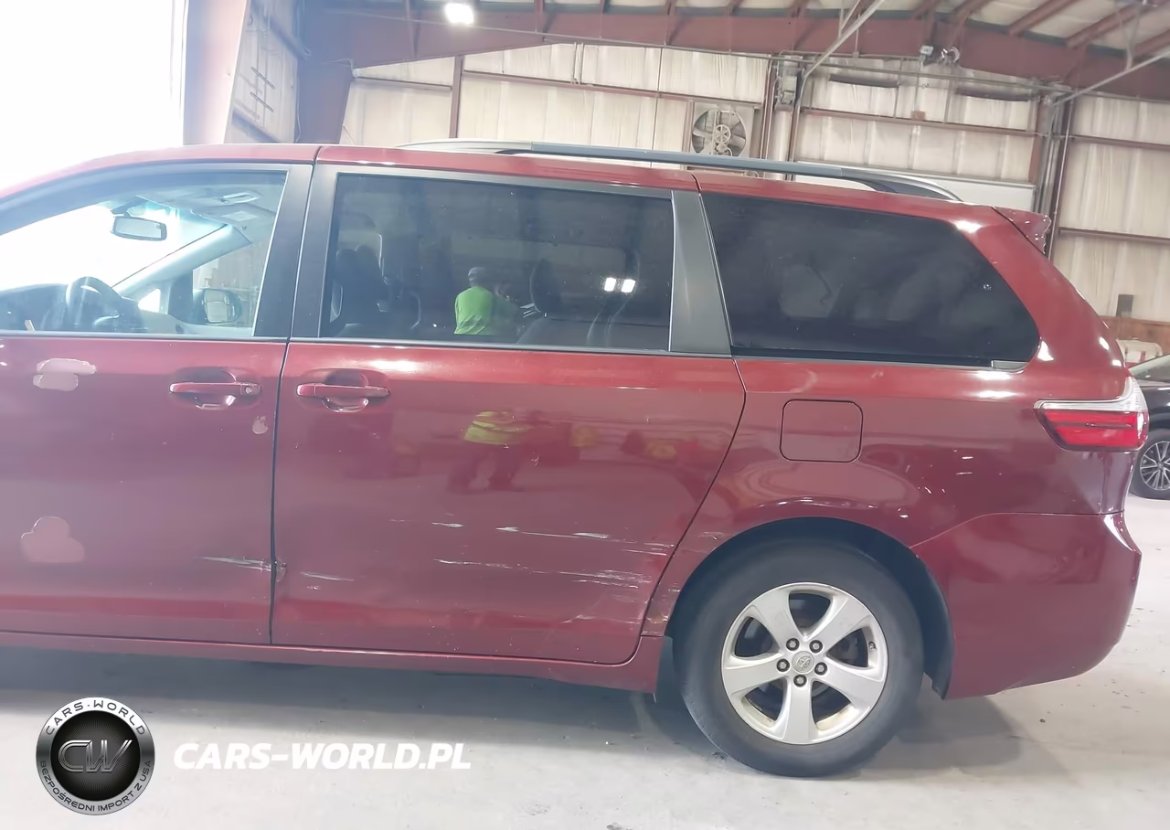 2016 Toyota Sienna Le 8 Passenger VIN:5TDKK3DC9GS724608 - 6