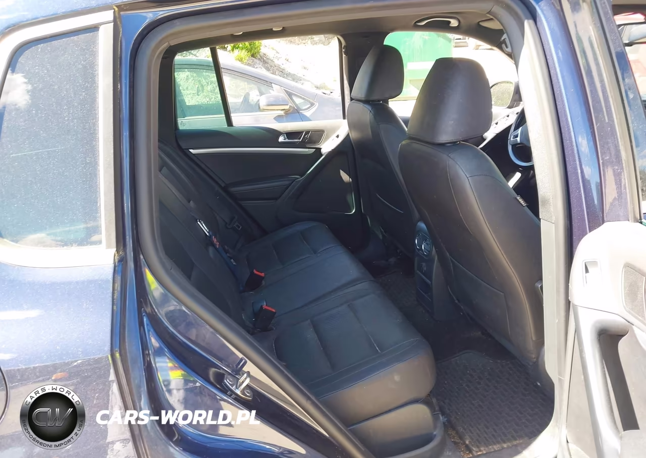 2016 Volkswagen Tiguan R-Line VIN:WVGBV7AX1GW076344 - 8