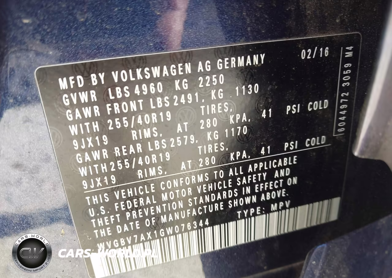 2016 Volkswagen Tiguan R-Line VIN:WVGBV7AX1GW076344 - 9