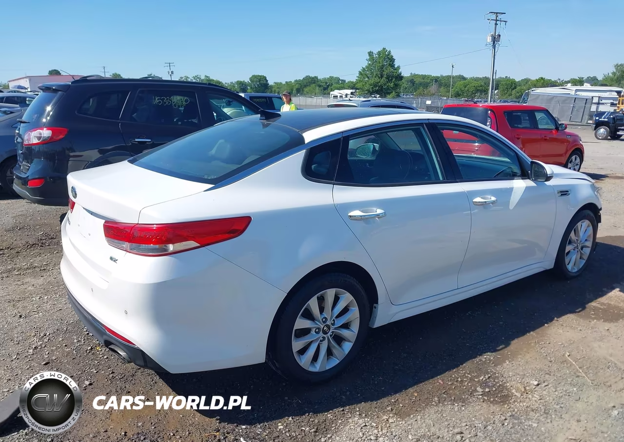 2018 Kia Optima Ex VIN:5XXGU4L36JG240220 - 4