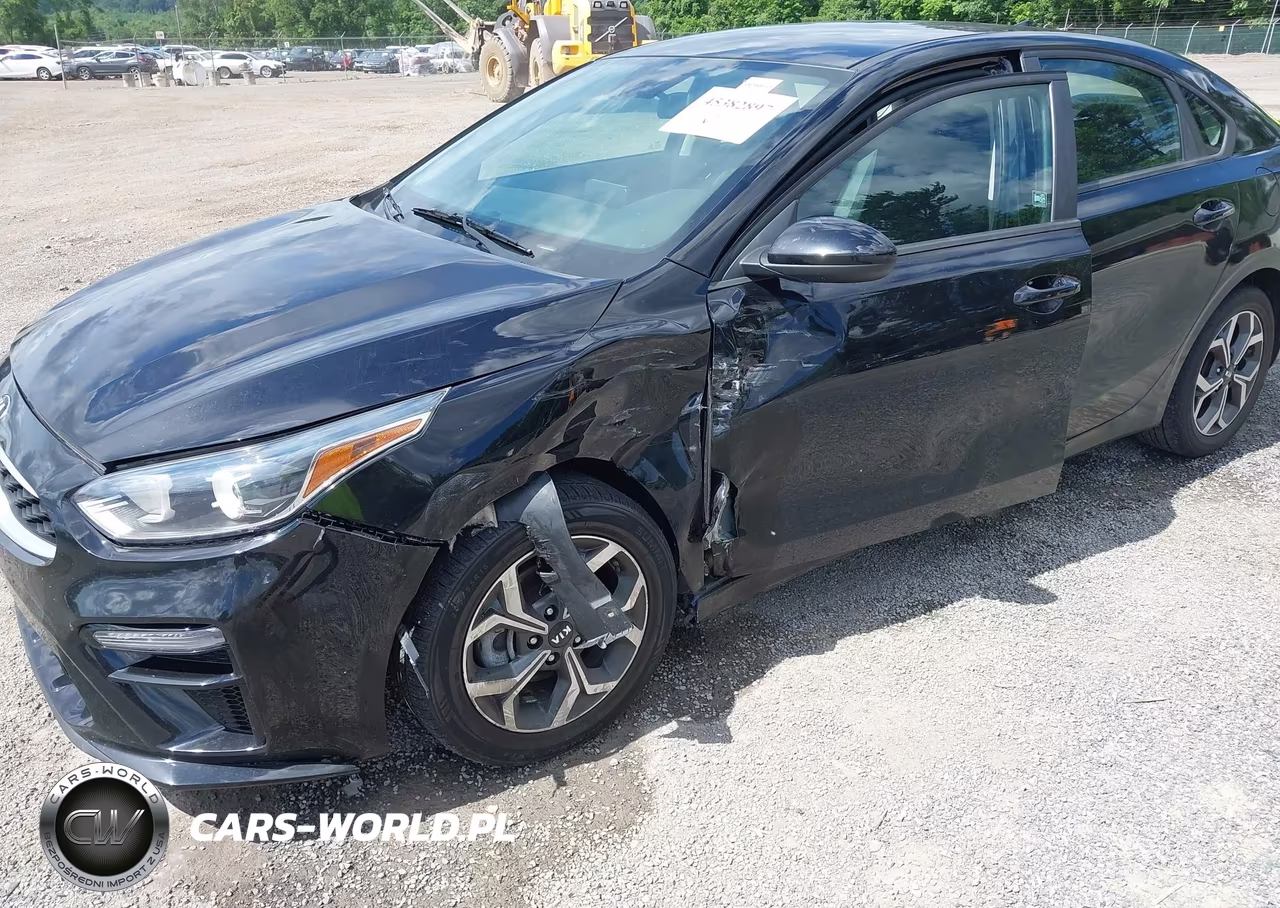 2020 Kia Forte Lxs VIN:3KPF24AD5LE246163 - 6