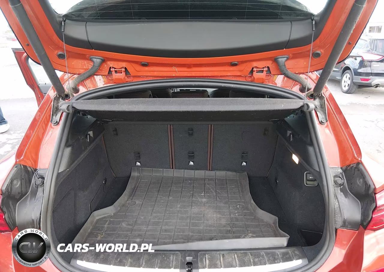 2018 BMW X2 xDrive28I VIN:WBXYJ5C33JEF81846 - 17