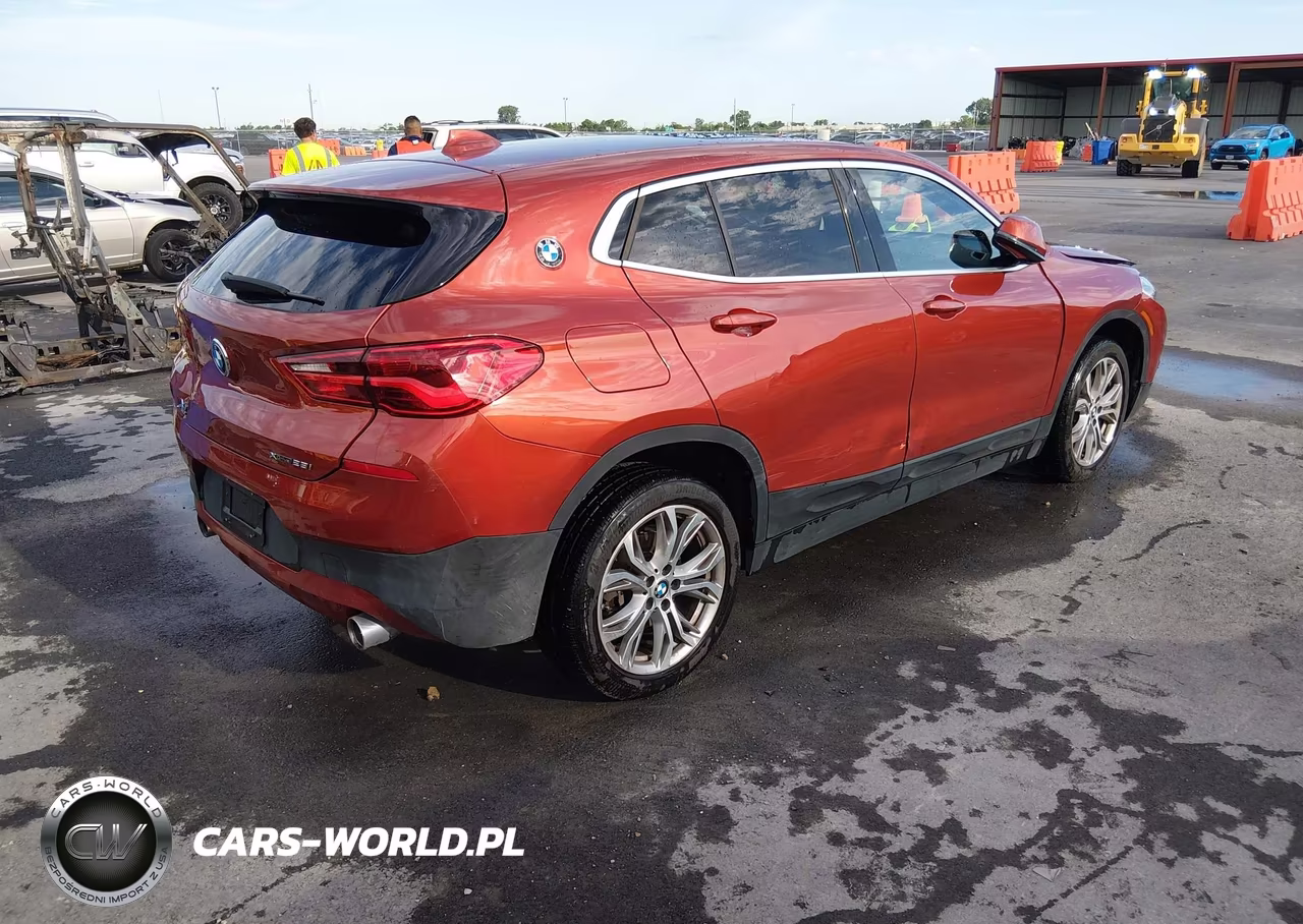 2018 BMW X2 xDrive28I VIN:WBXYJ5C33JEF81846 - 4