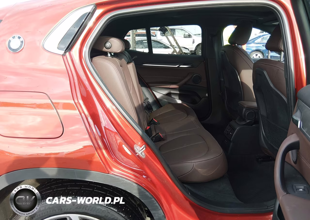 2018 BMW X2 xDrive28I VIN:WBXYJ5C33JEF81846 - 8