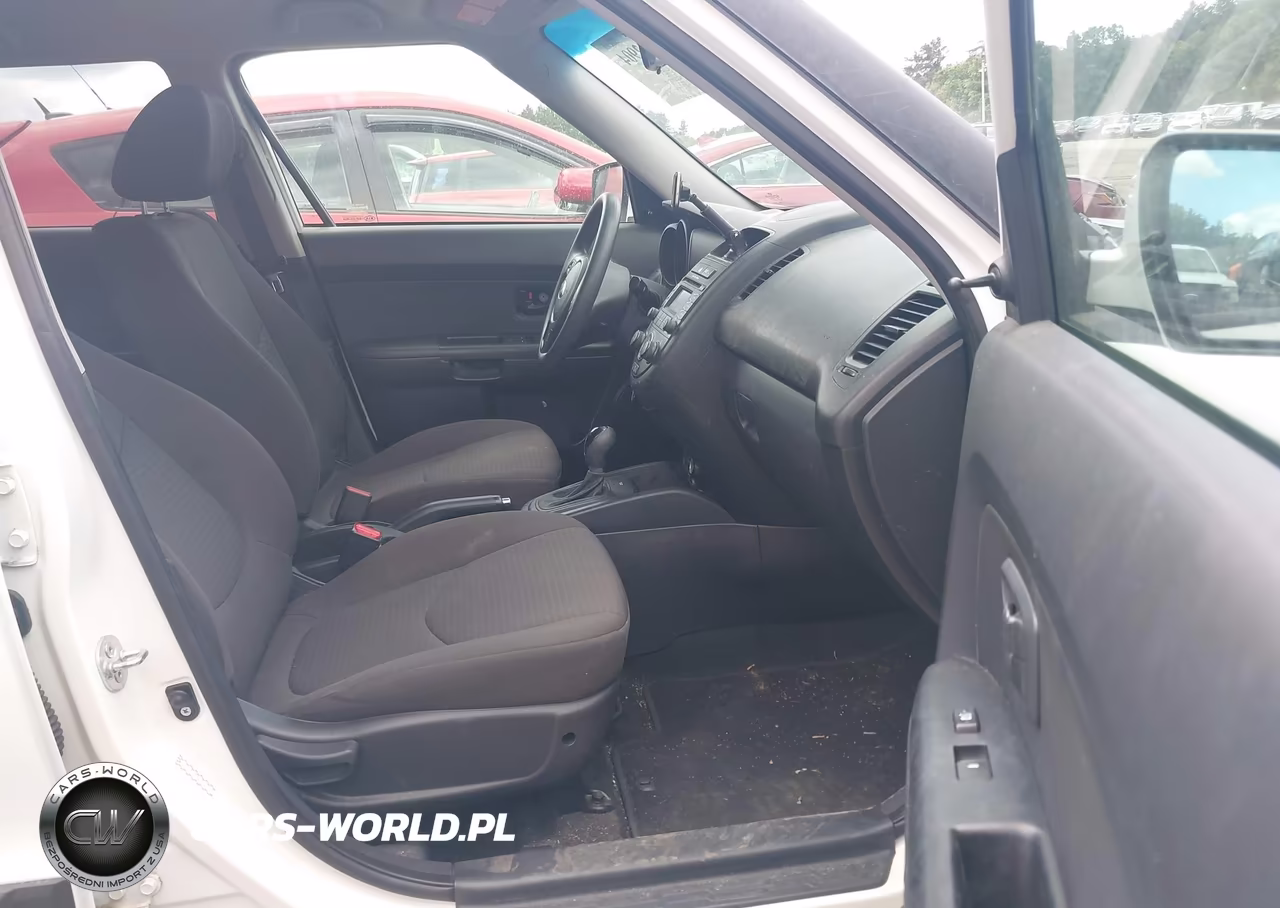 2013 Kia Soul VIN:KNDJT2A52D7557698 - 5