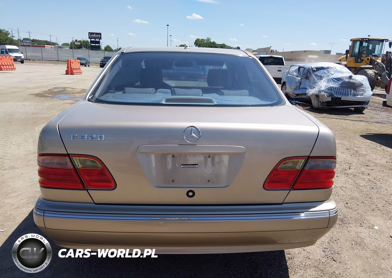 2000 Mercedes-Benz E 320 VIN:WDBJF65J1YB077885 - 16